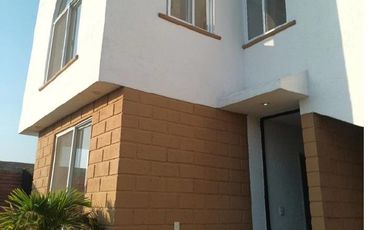 VENTA DE CASA NUEVA, UBICADA EN RESIDENCIAL TEHUCIL ATLATLAHUACAN MORELOS, CARRETERA MORELOS OAXTEPEC ATLATLAHUACAN A 10 MIN DE CARRETERA XOCHIMILCO