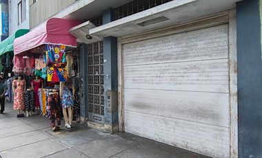 ALQUILER DE LOCAL DE 115m2, FRENTE DEL MERCADO LOBATON EN LINCE