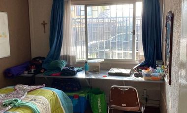 ¡OPORTUNIDAD!!!! CASA COMERCIAL EN LA COMUNA DE LA REINA