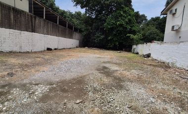 Terreno en Alquiler en Urdesa Norte, con Oficinas, 2 Baños,  Avenida Principal, Norte de Guayaquil.