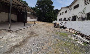 Terreno en Alquiler en Urdesa Norte, con Oficinas, 2 Baños,  Avenida Principal, Norte de Guayaquil.