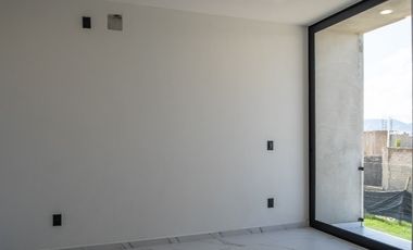 CASA EN VENTA EN VALLE IMPERIAL