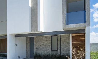 CASA EN VENTA EN VALLE IMPERIAL