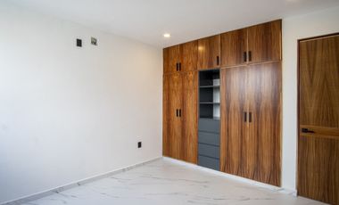 CASA EN VENTA EN VALLE IMPERIAL