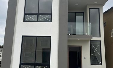 C350 - Venta Casa a Estrenar en Villaclub 4 dormitorios - Daule