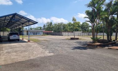RUMAH MEWAH 2 LANTAI DENGAN TANAH YANG SANGAT LUAS DI PURWOREJO