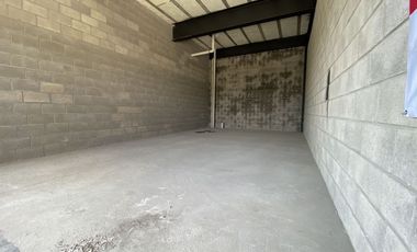 VENTA! LOCAL COMERCIAL EN PLAZA PREMIUM, EPIC CENTER ZAKIA, Qro.