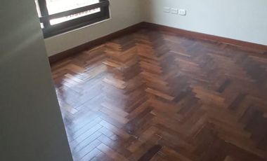 ALQUILER DE CASA 2 PISOS FRENTE PARQUE-URB.LA VIRREYNA- SURCO