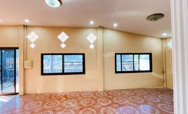 Move-in ready house on a 100-square-wa land plot, just 2 minutes from Darasamut School, Aranyaprathet.