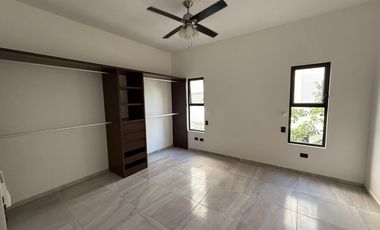 VENDO CASA DE 2 RECAMARAS DE 153 M2 CON ALBERCA PROPIA EN RESIDENCIAL ARBOLADA