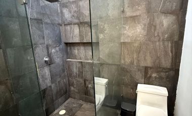 VENDO CASA DE 2 RECAMARAS DE 153 M2 CON ALBERCA PROPIA EN RESIDENCIAL ARBOLADA