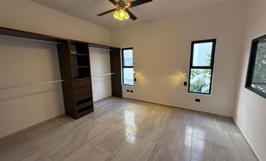 VENDO CASA DE 2 RECAMARAS DE 153 M2 CON ALBERCA PROPIA EN RESIDENCIAL ARBOLADA
