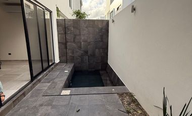 VENDO CASA DE 2 RECAMARAS DE 153 M2 CON ALBERCA PROPIA EN RESIDENCIAL ARBOLADA