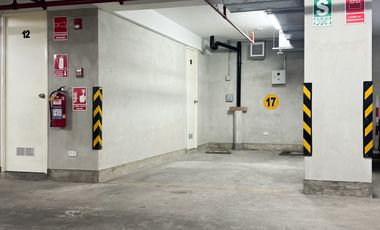 VENTA DE ESPACIOSO ESTACIONAMIENTO + DEPÓSITO INDEPENDIENTE || URB. LA CALERA - SURQUILLO