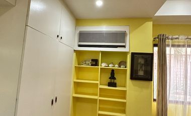 3-BR CONDO UNIT IN CORALPOINT, MACTAN WITH BEACHFRONT FOR SALE!!!!