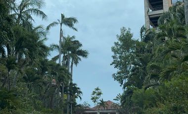 3-BR CONDO UNIT IN CORALPOINT, MACTAN WITH BEACHFRONT FOR SALE!!!!