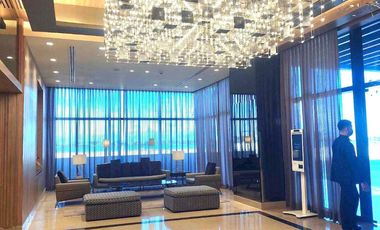 FOR SALE - 1BR FRONT SEAVIEW UNIT WITH BALCONY IN MANDANI BAY, MANDAUE CEBU. READY FOR OCCUPANCY. FURNISHED UNIT.