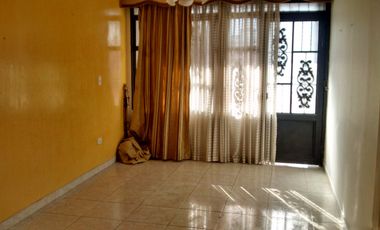 Arriendo Casa de Dos Pisos Con Terraza Metaima I