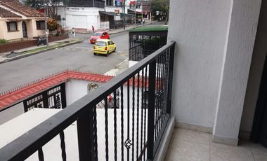 Arriendo Casa de Dos Pisos Con Terraza Metaima I