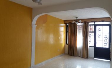 Arriendo Casa de Dos Pisos Con Terraza Metaima I