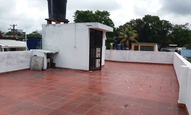 Arriendo Casa de Dos Pisos Con Terraza Metaima I