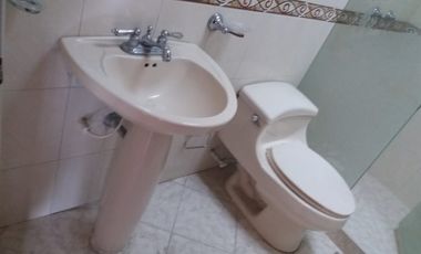 Arriendo Casa de Dos Pisos Con Terraza Metaima I