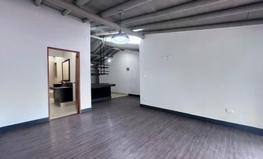 Apartaestudio en arriendo en Loma del Atravesado, Envigado, Antioquia