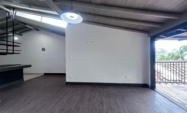 Apartaestudio en arriendo en Loma del Atravesado, Envigado, Antioquia