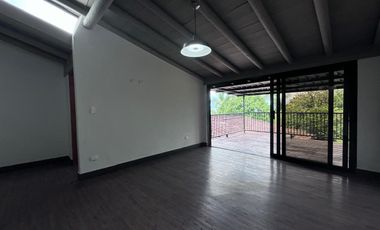 Apartaestudio en arriendo en Loma del Atravesado, Envigado, Antioquia
