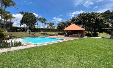 VENTA CASA CAMPESTRE VIA ARMENIA PEREIRA