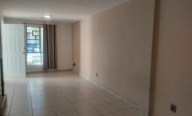 Casa en RENTA en Querétaro ¡Dentro de Condominio! Corregidora, Los Angeles