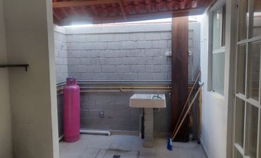 Casa en RENTA en Querétaro ¡Dentro de Condominio! Corregidora, Los Angeles