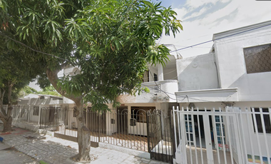 CASA CON APARTAMENTO  EN REMATE BARRIO LOS PINOS EN BARRANQUILLA LOS PINOS