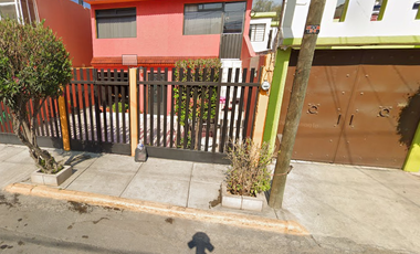 ESPACIOSA CASA UBICADISIMA EXCELENTE PRECIO EN SAN RAFAEL TLALNEPANTLA
