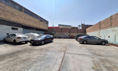 VENDO  TERRENO DE 2085 M2.  EN AV. TOMAS VALLE. CDRA. 20. URB. GARAGAY.