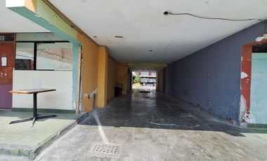 VENDO  TERRENO DE 2085 M2.  EN AV. TOMAS VALLE. CDRA. 20. URB. GARAGAY.