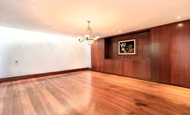 ARRIENDO CASA  ALTOS DE CHICO 1500 M2