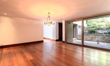 ARRIENDO CASA  ALTOS DE CHICO 1500 M2