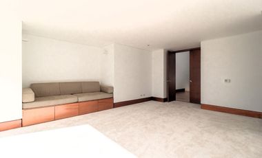 ARRIENDO CASA  ALTOS DE CHICO 1500 M2