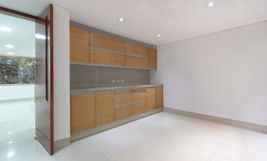 ARRIENDO CASA  ALTOS DE CHICO 1500 M2