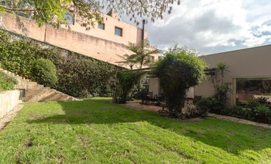 ARRIENDO CASA  ALTOS DE CHICO 1500 M2