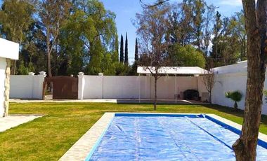 Maravillosa casa con alberca en la Florida en privada