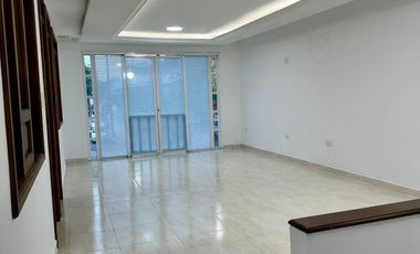CASA COMERCIAL EN MARACOS