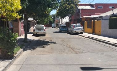 AMPLIA CASA EN CERRO NAVIA SECTOR JOSE JOAQUIN PEREZ Y NEPTUNO