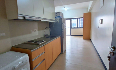 Rent to Own Studio Unit FOR SALE in Salcedo Skysuites Makati