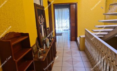 CASA EN VENTA, A UNA CUADRA DE CALZADA BENITO JUAREZ