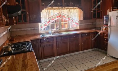 CASA EN VENTA, A UNA CUADRA DE CALZADA BENITO JUAREZ