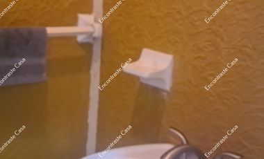 CASA EN VENTA, A UNA CUADRA DE CALZADA BENITO JUAREZ