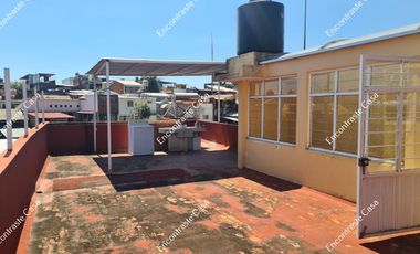 CASA EN VENTA, A UNA CUADRA DE CALZADA BENITO JUAREZ