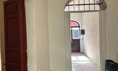 RENTA DE PROPIEDAD EN EL CENTRO CALLE MANUEL DOBLADO